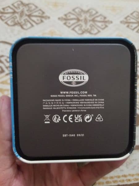 Fossil 4