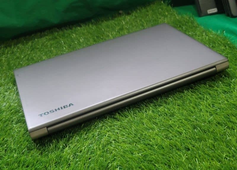 Toshibha z40 Slimmest Laptop
Core i5 5th generation 6