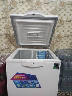 Dawlance Deep Freezer Invertor (Energy Saver)