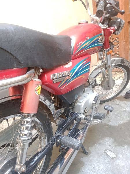 Rs 48000  full ok bike,engine and sound zero 4