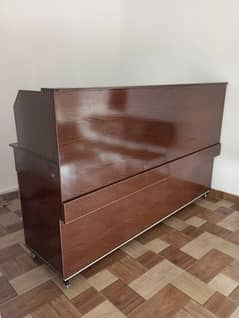 Office table / Wooden table / Table