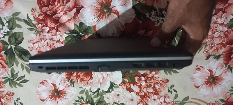 Lenovo Thinkpad laptop available 5