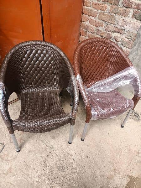 Q. zone plastic chairs and tibal 2