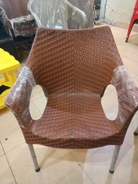 Q. zone plastic chairs and tibal 3