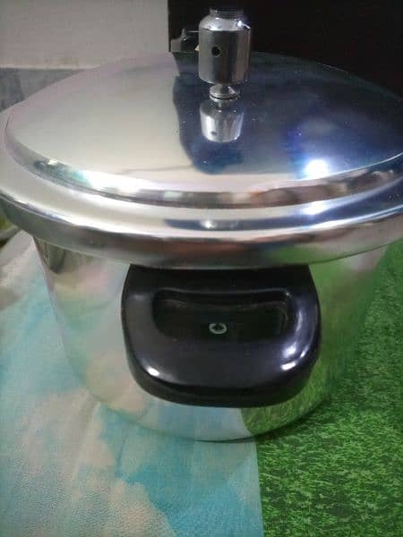 Brand new Sonex 9 liter Pressure Cooker 2