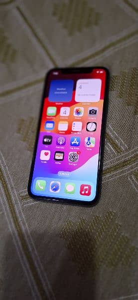 iphone 11 pro, 256 GB, PTA approved 1
