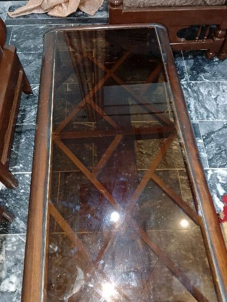 center glass fancy table in good condition 1