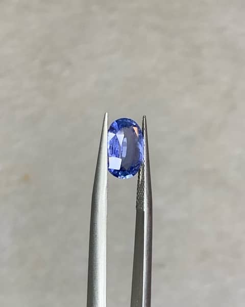 Natural blue sapphire 1.65 carat 1