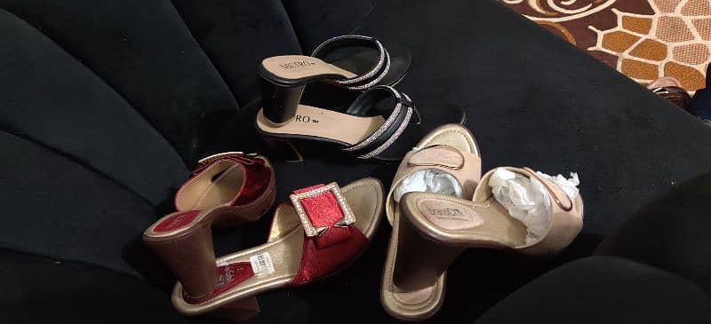 Branded Party wear heels || 800 each. . . 6