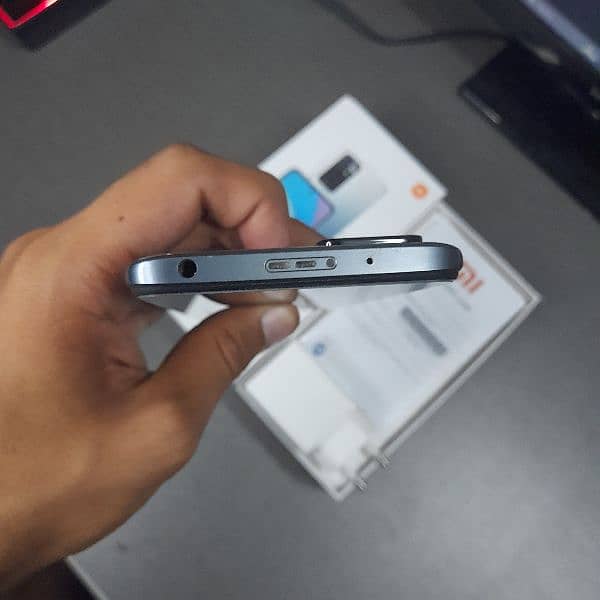 Xiaomi Redmi 10 4/64 full warranty 4