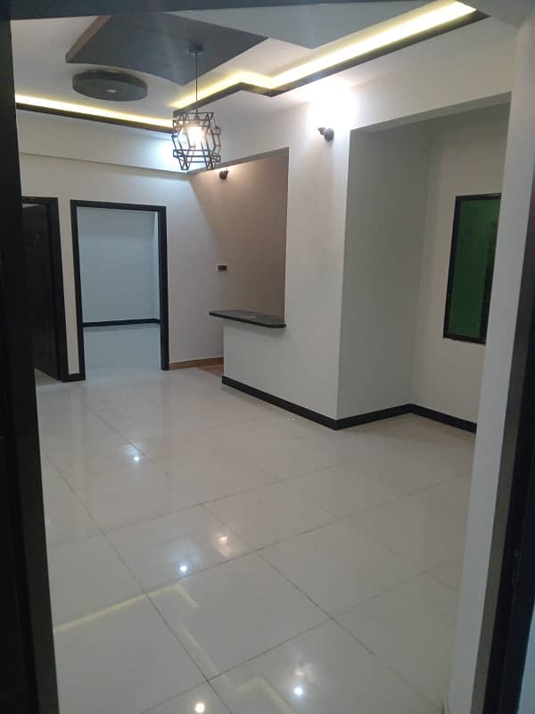 4 bed lounge upper portion WITH ROOF for sale In Gulshan-e-Iqbal 13 d 3 9