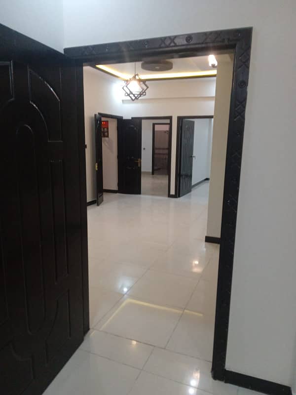 4 bed lounge upper portion WITH ROOF for sale In Gulshan-e-Iqbal 13 d 3 17