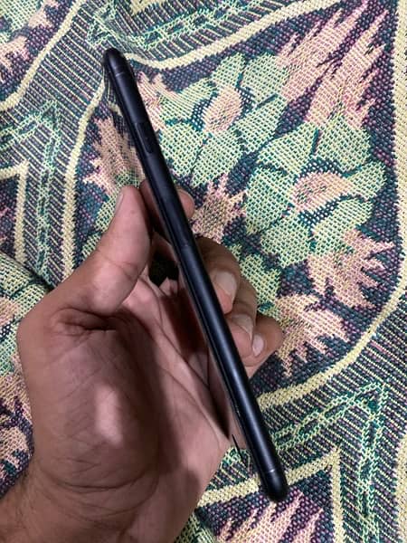 Iphone 7+ 128gb PTA Approved 10/10 matt black 0