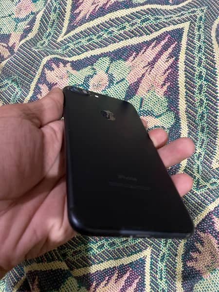 Iphone 7+ 128gb PTA Approved 10/10 matt black 5