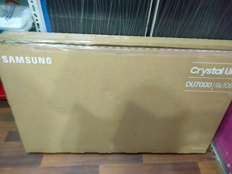 Samsung 4k L. E. D box pack new modele 0