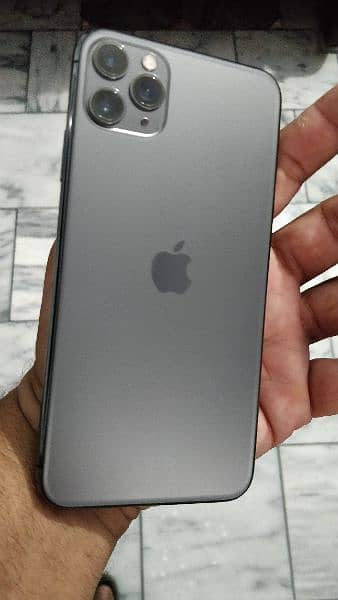 iPhone 11promex in iCloud for sale 1