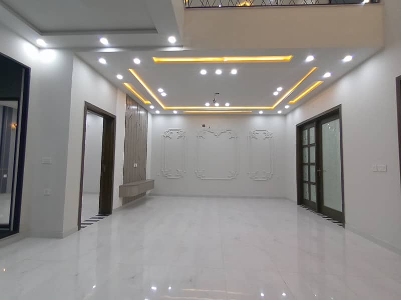 5 Marla Beautiful Brand New House On Easy Monthly Installments In Faisalabad 15