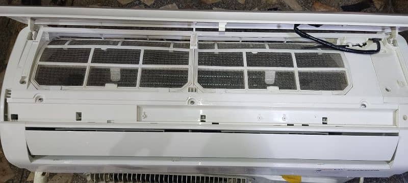 chang Hung ruba AC DC inverter 10/10 condition urgent sell 4