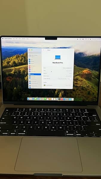 Macbook Pro (M2 PRO) 14 inch 16 GB 512 GB 8