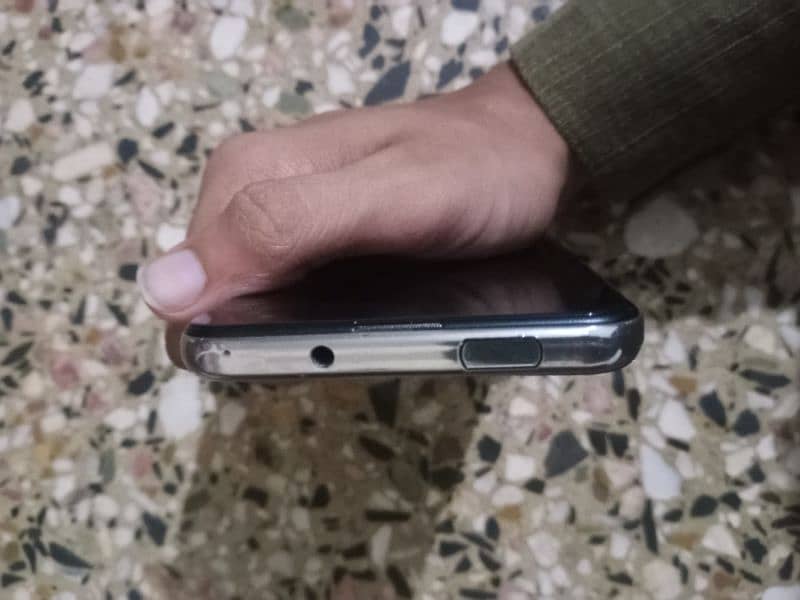 Huawei y9a 10/10 condition 8/128 5