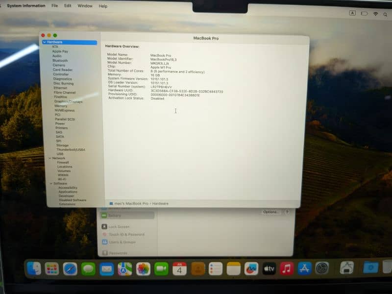 MacBook Pro M1 Pro /  14in 16/512 / 99% 26 cycles 4