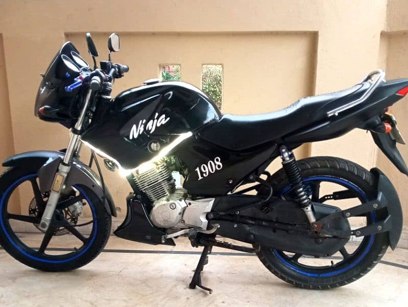 Yamaha YBR 125 Sports Modified 0