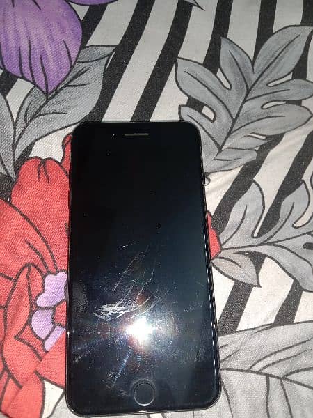 iphone 7 plus 32 GB pta proved black color 1