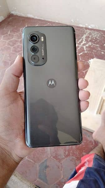 Motorola edge 2022 modal ha 8gb ram 256 gb room ha 1