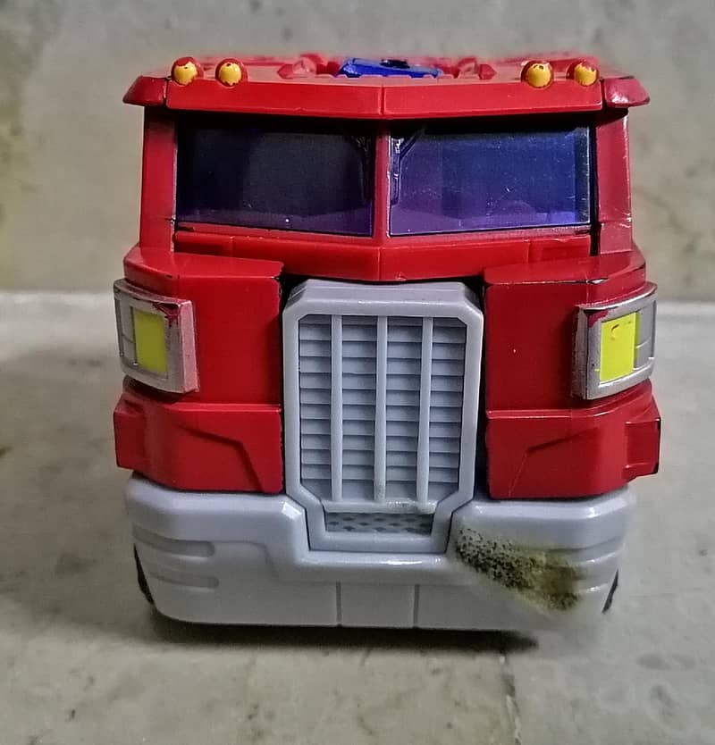 Transformers Optimus Prime Voyager Class Official Action Figure Toy 4