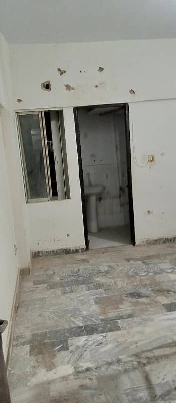 2 Bedroom d d Lease Flat for sale 17