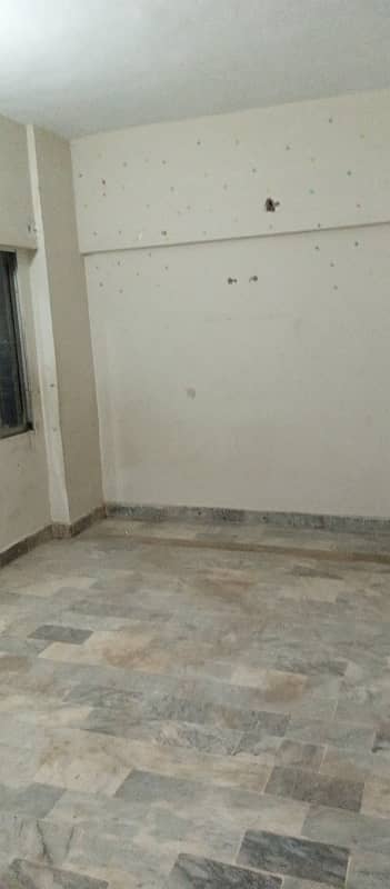 2 Bedroom d d Lease Flat for sale 24