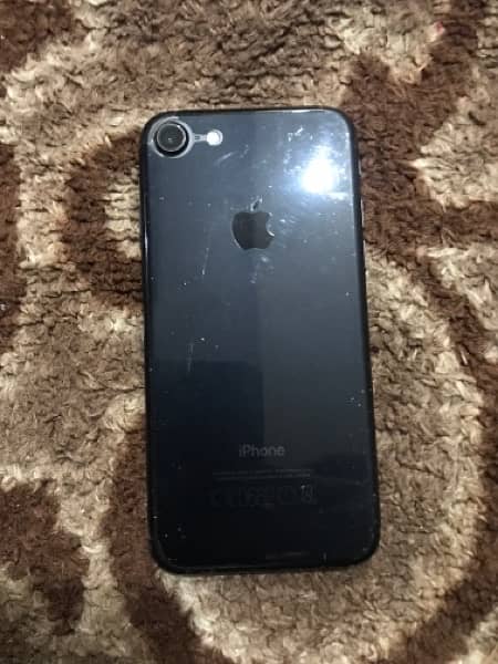 my iPhone 7 salling condition 10/9 non pta with box 1