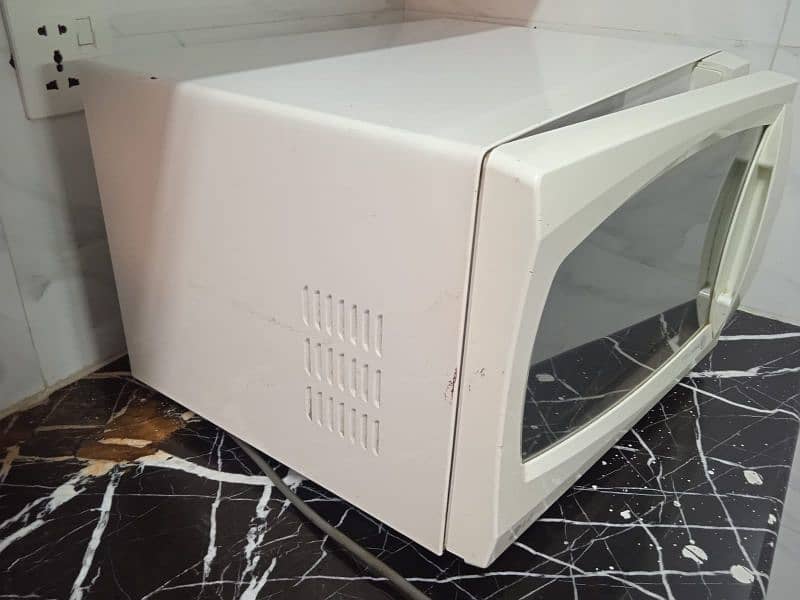 Microvaves Oven 2