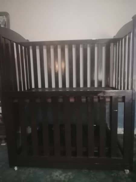 wooden baby cot 3