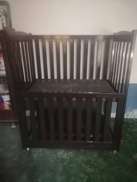 wooden baby cot 4