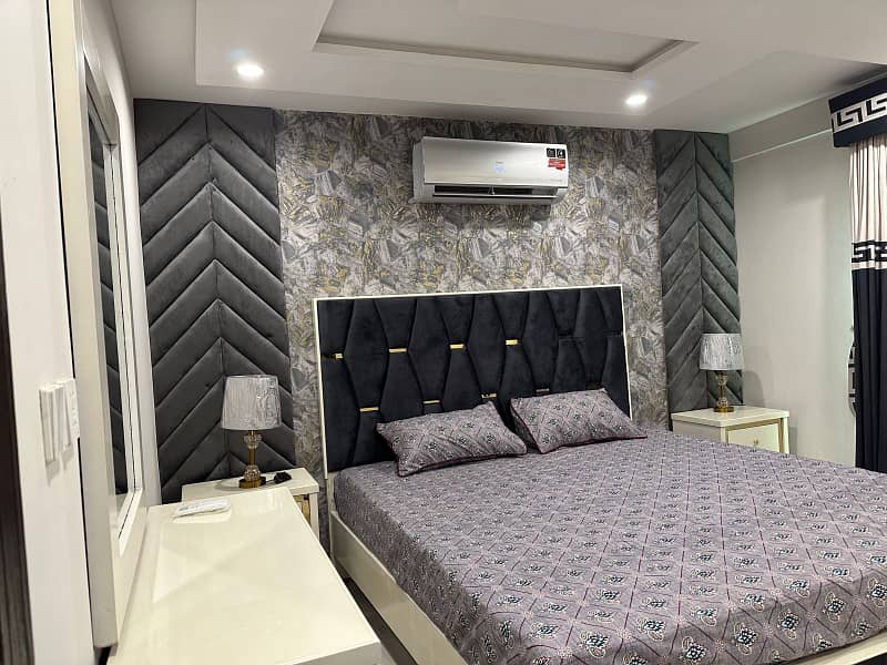 One Bed Furnished Brand New Appartment For Rent In Bahria Town, Lahore. 8