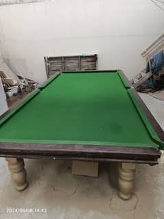 selling 5x10 snooker with new cloth