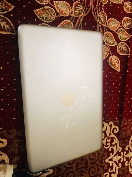 HP i5 Touch Screen Laptop 5