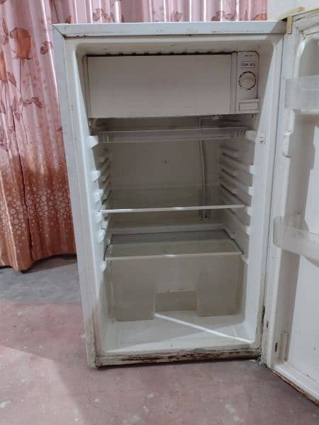 Mini Refrigerator 5