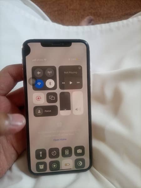 iPhone 11 Pro Max 256 GB NON PTA 5