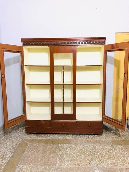 Bartan Almari / Crockery Cabinet 1