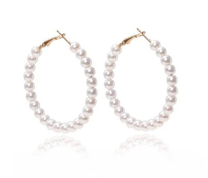 Pearl earrings for the women's 1