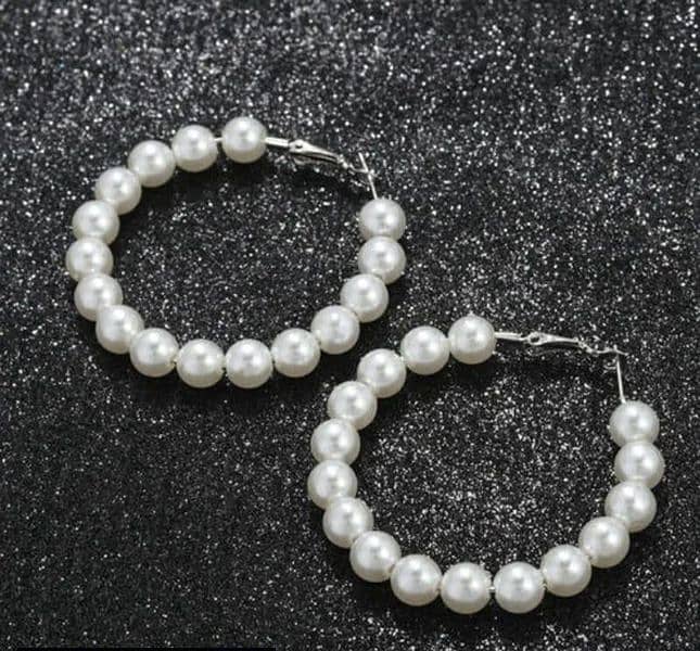 Pearl earrings for the women's 3