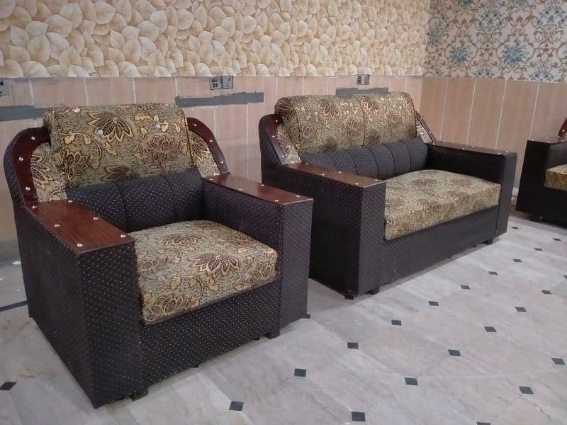 sofa set available for sale (new) 4