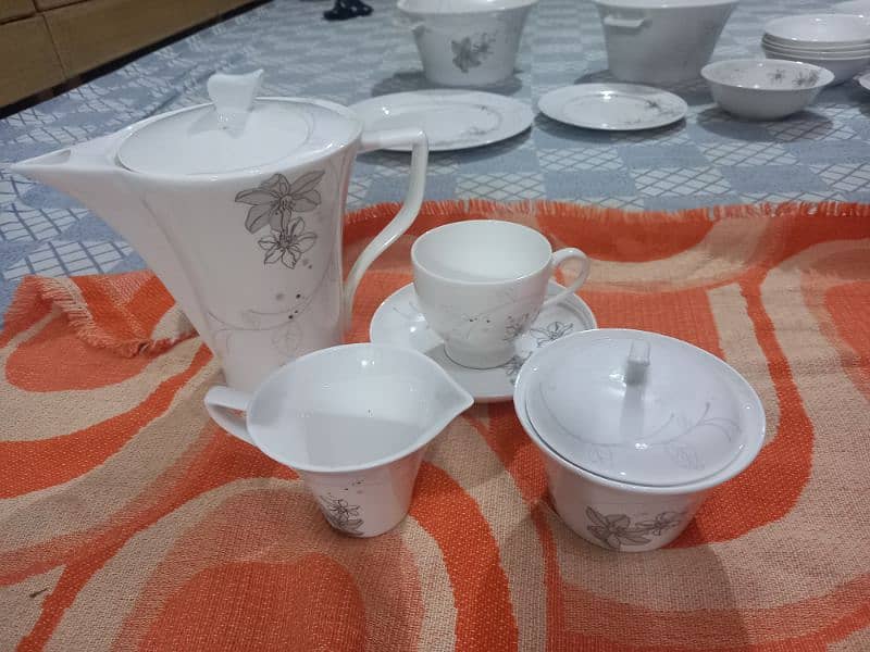 12 persons dinner set 18