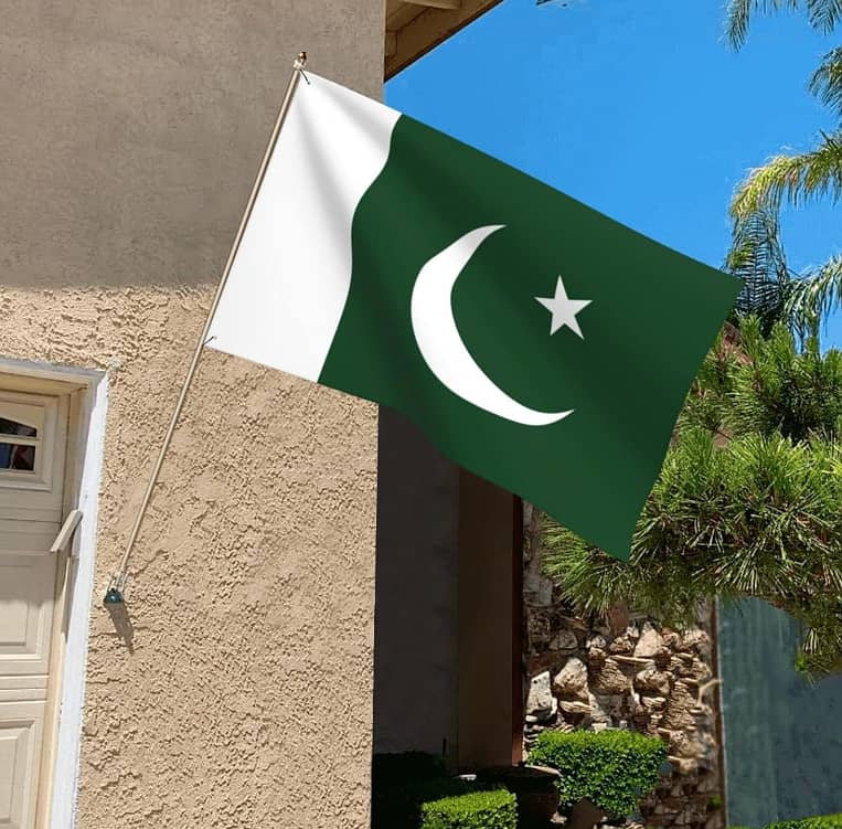 12 Feet Pakistani Flag with Wall Mounted Outdoor Pole 2