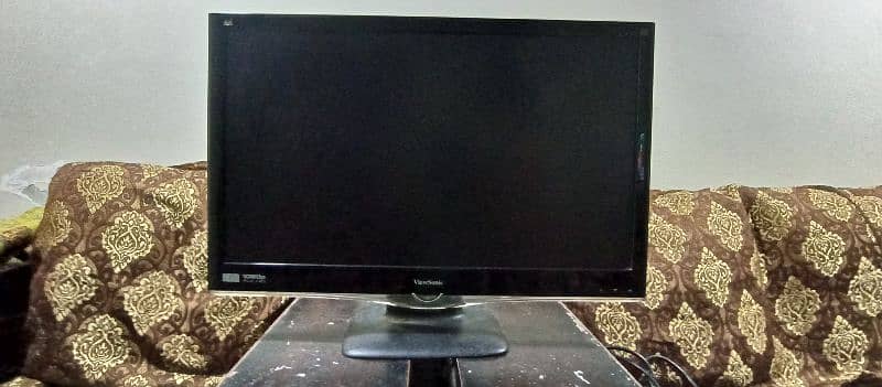 CPU and 24-Inch VIEWSONIC 1080p HD LED Monitor for sale 1