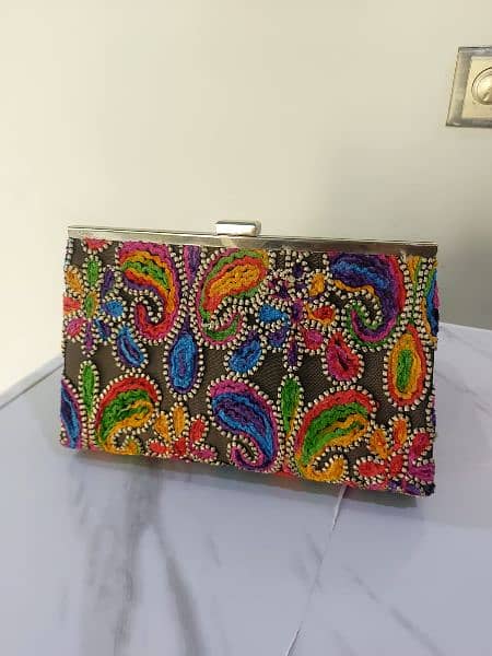 Hand bags & clutches for sale  Reasonable prices 3