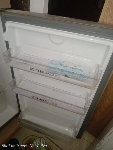 Haier 2 Door Fridge Good Condition 4