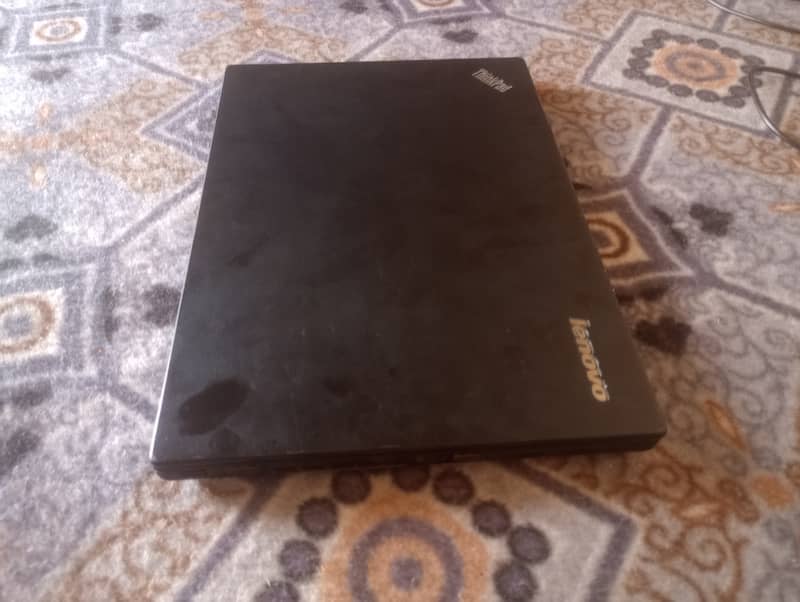Lenovo ThinkPad Core(TM) i5-5200U 1